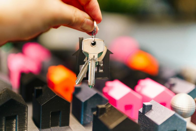 Blog 7 Tune Into Homeownership: How the Upcoming Kentucky Derby Can Teach First-Time Buyers About Racing to the Finish Line